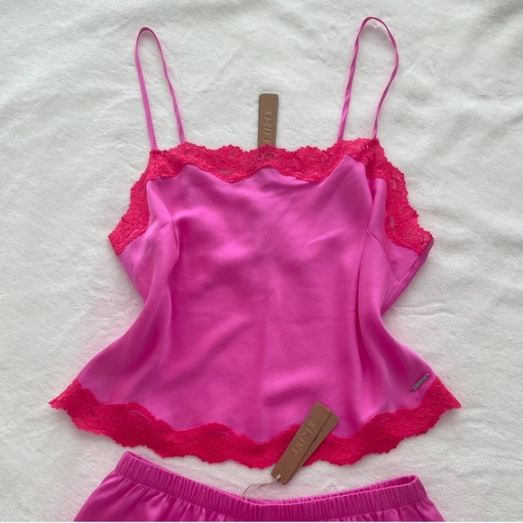 SKIMS Lace Trim Silk Cami & Short Set | Valentine’s Collection - Picture 2 of 7